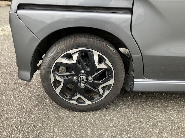 Ｎ－ＢＯＸカスタム Ｇ・Ｌターボホンダセンシング　衝突軽減ブレーキ　純正メモリナビ　バックカメラ　ＥＴＣ　両側パワスラ　クルーズコントロール　レーンキープアシスト　ハーフレザーシート　ＬＥＤヘッドライト　フォグランプ　ウィンカーミラー　オートライト（9枚目）