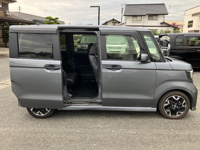 Ｎ－ＢＯＸカスタム Ｇ・Ｌターボホンダセンシング　衝突軽減ブレーキ　純正メモリナビ　バックカメラ　ＥＴＣ　両側パワスラ　クルーズコントロール　レーンキープアシスト　ハーフレザーシート　ＬＥＤヘッドライト　フォグランプ　ウィンカーミラー　オートライト（17枚目）