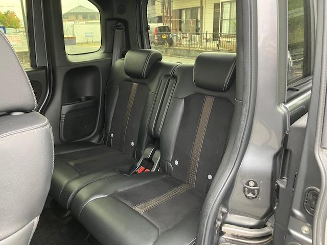 Ｎ－ＢＯＸカスタム Ｇ・Ｌターボホンダセンシング　衝突軽減ブレーキ　純正メモリナビ　バックカメラ　ＥＴＣ　両側パワスラ　クルーズコントロール　レーンキープアシスト　ハーフレザーシート　ＬＥＤヘッドライト　フォグランプ　ウィンカーミラー　オートライト（24枚目）