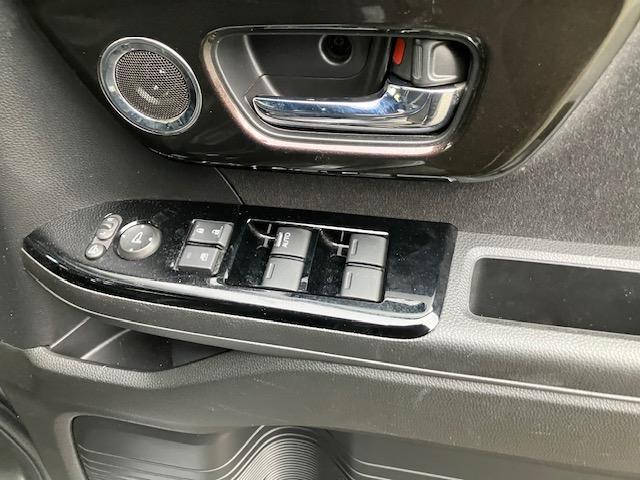 Ｎ－ＢＯＸカスタム Ｇ・Ｌターボホンダセンシング　衝突軽減ブレーキ　純正メモリナビ　バックカメラ　ＥＴＣ　両側パワスラ　クルーズコントロール　レーンキープアシスト　ハーフレザーシート　ＬＥＤヘッドライト　フォグランプ　ウィンカーミラー　オートライト（50枚目）
