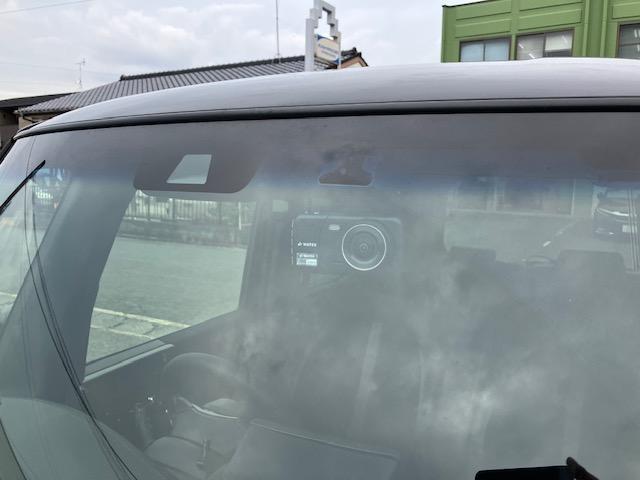 Ｎ－ＢＯＸカスタム Ｇ・Ｌターボホンダセンシング　衝突軽減ブレーキ　社外ナビ　バックカメラ　ＥＴＣ　両側パワスラ　クルーズコントロール　レーンキープアシスト　ハーフレザーシート　ＬＥＤヘッドライト　フォグランプ　ウィンカーミラー　オートライト（7枚目）