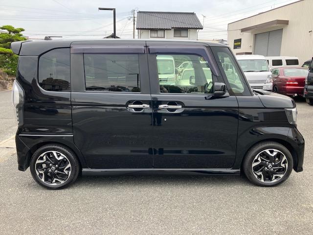 Ｎ－ＢＯＸカスタム Ｇ・Ｌターボホンダセンシング　衝突軽減ブレーキ　社外ナビ　バックカメラ　ＥＴＣ　両側パワスラ　クルーズコントロール　レーンキープアシスト　ハーフレザーシート　ＬＥＤヘッドライト　フォグランプ　ウィンカーミラー　オートライト（10枚目）