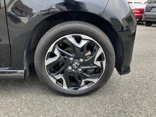 Ｎ－ＢＯＸカスタム Ｇ・Ｌターボホンダセンシング　衝突軽減ブレーキ　社外ナビ　バックカメラ　ＥＴＣ　両側パワスラ　クルーズコントロール　レーンキープアシスト　ハーフレザーシート　ＬＥＤヘッドライト　フォグランプ　ウィンカーミラー　オートライト（11枚目）