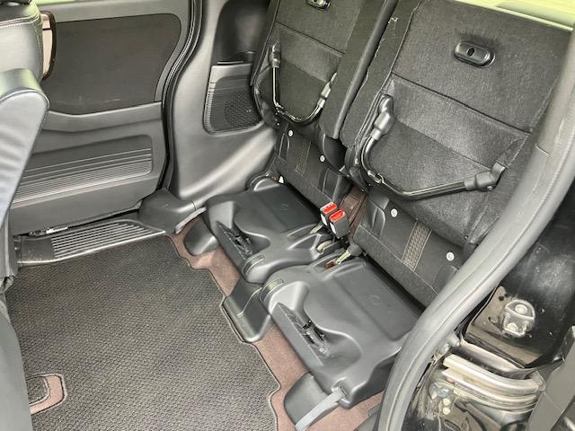 Ｎ－ＢＯＸカスタム Ｇ・Ｌターボホンダセンシング　衝突軽減ブレーキ　社外ナビ　バックカメラ　ＥＴＣ　両側パワスラ　クルーズコントロール　レーンキープアシスト　ハーフレザーシート　ＬＥＤヘッドライト　フォグランプ　ウィンカーミラー　オートライト（28枚目）