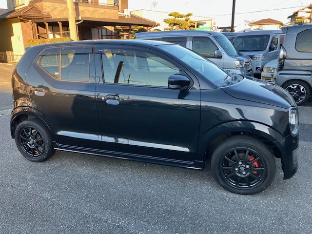 アルトワークス ベースグレード　５速車　社外ナビ　フルセグＴＶ　バックカメラ　ＥＴＣ　純正レカロシート　ウィンカーミラー　スマートキーＸ２（9枚目）