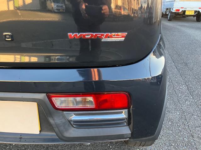 アルトワークス ベースグレード　５速車　社外ナビ　フルセグＴＶ　バックカメラ　ＥＴＣ　純正レカロシート　ウィンカーミラー　スマートキーＸ２（18枚目）