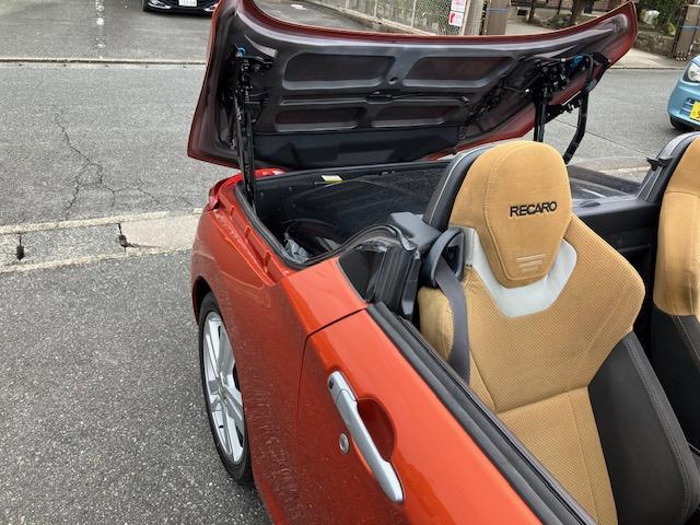 コペン ローブ　Ｓ　５速ＭＴ　ターボ　純正レカロ　シートヒーター　ビルシュタイン足廻り　社外ナビ　フルセグＴＶ　ＥＴＣ　スマートキー　ＬＥＤヘッドライト　純正１６ＡＷ　電動オープン問題無し！　エンジンマウント交換済！（14枚目）