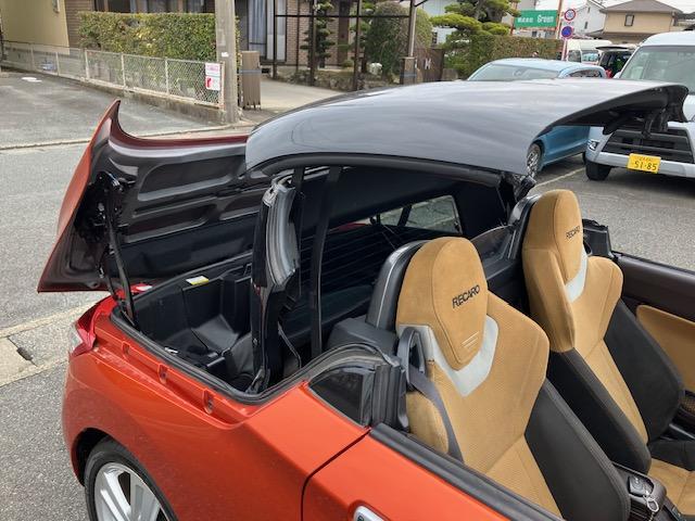 コペン ローブ　Ｓ　５速ＭＴ　ターボ　純正レカロ　シートヒーター　ビルシュタイン足廻り　社外ナビ　フルセグＴＶ　ＥＴＣ　スマートキー　ＬＥＤヘッドライト　純正１６ＡＷ　電動オープン問題無し！　エンジンマウント交換済！（16枚目）