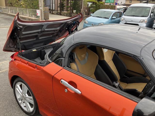 コペン ローブ　Ｓ　５速ＭＴ　ターボ　純正レカロ　シートヒーター　ビルシュタイン足廻り　社外ナビ　フルセグＴＶ　ＥＴＣ　スマートキー　ＬＥＤヘッドライト　純正１６ＡＷ　電動オープン問題無し！　エンジンマウント交換済！（17枚目）