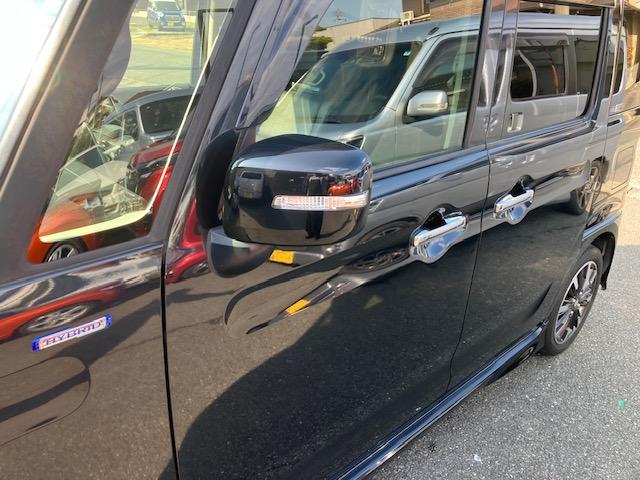 スペーシアカスタム ハイブリッドＸＳターボ　４ＷＤ　純正８インチナビ　ドラレコ　後席モニターＸ２　衝突軽減ブレーキ　全方位カメラ　ＨＵＤ　ＬＥＤヘッドライト＆フォグ　両側パワスラ　スマートキーＸ２　ハーフレザーシート　１５ＡＷ　１年保証付き（16枚目）