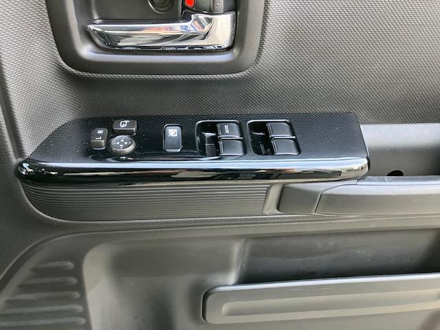 スペーシアカスタム ハイブリッドＸＳターボ　４ＷＤ　純正８インチナビ　ドラレコ　後席モニターＸ２　衝突軽減ブレーキ　全方位カメラ　ＨＵＤ　ＬＥＤヘッドライト＆フォグ　両側パワスラ　スマートキーＸ２　ハーフレザーシート　１５ＡＷ　１年保証付き（52枚目）