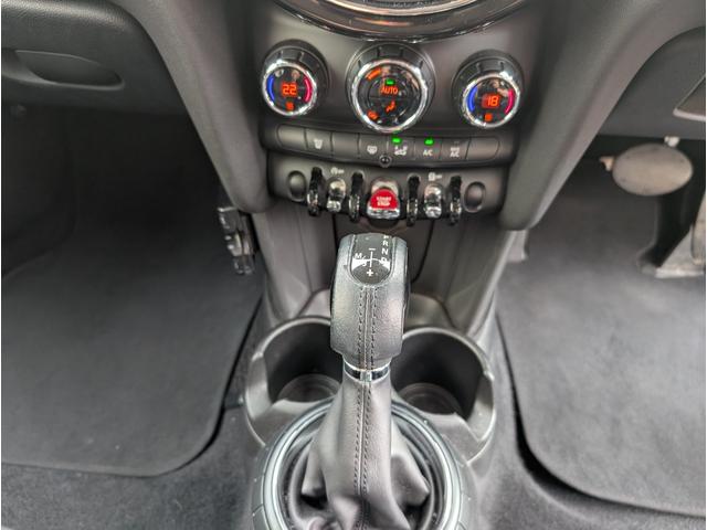 ＭＩＮＩ クーパー　クーパー（５名）　禁煙　ナビ　Ｂｌｕｅｔｏｏｔｈ接続　スマートキー（13枚目）