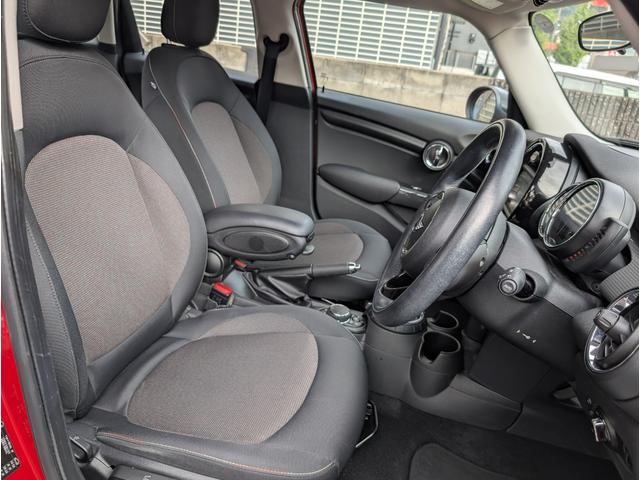 ＭＩＮＩ クーパー　クーパー（５名）　禁煙　ナビ　Ｂｌｕｅｔｏｏｔｈ接続　スマートキー（17枚目）