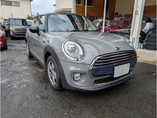 ＭＩＮＩ クーパーＤ　禁煙　ナビ　スマートキー（3枚目）
