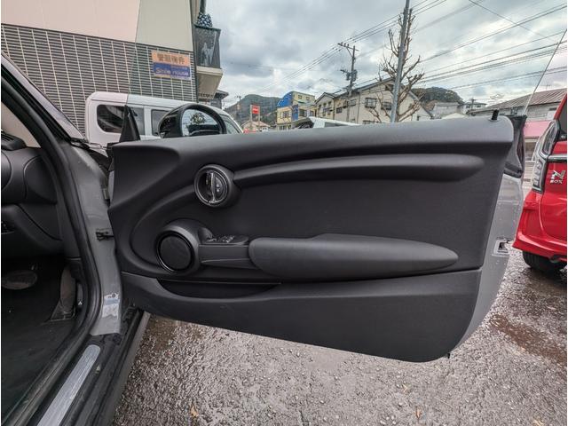 ＭＩＮＩ クーパーＤ　禁煙　ナビ　スマートキー（15枚目）