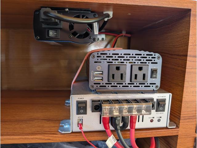 キャリイトラック 　リゾートデュオ　軽キャン　４ＷＤ　ＡＴ　禁煙　シンク　サブバッテリー　給水排水ポリタンク　外部電源　インバーター　キャンピングカー（32枚目）