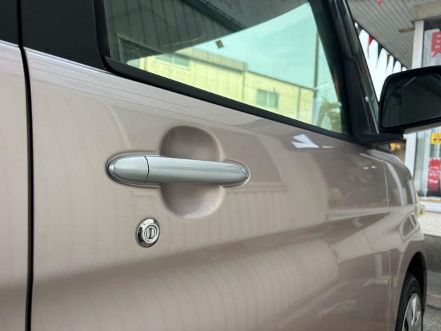 タント X 左パワースライド ミラーウィンカー ABS Wエアバック エアコン パワステ パワーウィンドウ ベンチシート 盗難防止システム(16枚目)