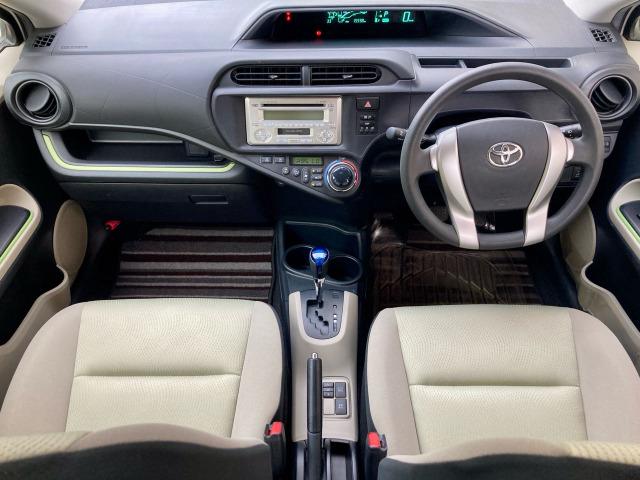 アクア Ｓ　エアコン　パワステ　パワーウィンドウ　ＡＢＳ　運転席エアバッグ　助手席エアバッグ　キーレス　アイドリングストップ　車検令和８年１月まで（7枚目）