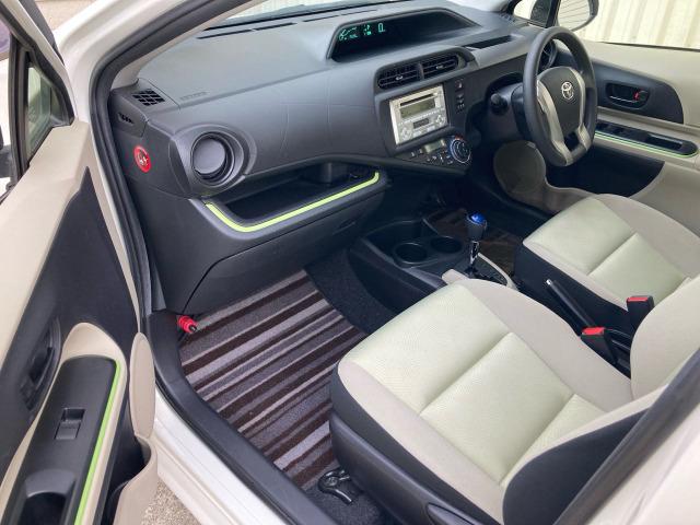 アクア Ｓ　エアコン　パワステ　パワーウィンドウ　ＡＢＳ　運転席エアバッグ　助手席エアバッグ　キーレス　アイドリングストップ　車検令和８年１月まで（23枚目）