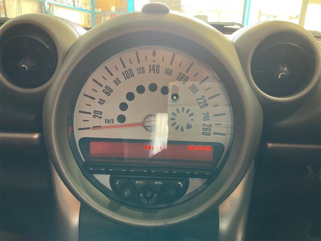 ＭＩＮＩ 　右ハンドル　エアコン　パワステ　パワーウィンドウ　ＡＢＳ　運転席エアバッグ　助手席エアバッグ　盗難防止システム（16枚目）