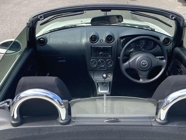 コペン アクティブトップ　電動オープン　Ｂｌｕｅｔｏｏｔｈ　キーレスエントリー　車検２年付　純正アルミホイール　ＡＢＳ　運転席助手席エアバック（2枚目）