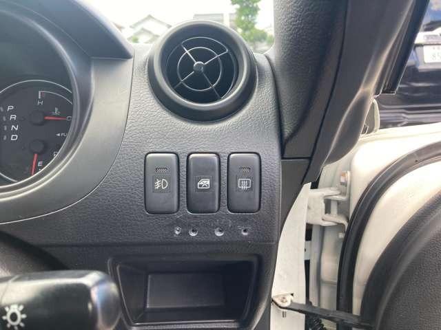 コペン アクティブトップ　電動オープン　Ｂｌｕｅｔｏｏｔｈ　キーレスエントリー　車検２年付　純正アルミホイール　ＡＢＳ　運転席助手席エアバック（4枚目）