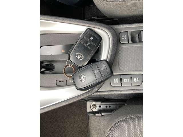 ヤリスクロス ハイブリッドＧ　純正ナビ地デジＴＶ／Ｂｌｕｅｔｏｏｔｈ／車検２年付／全方位カメラ／ブラインドスポットモニター／ＥＴＣ２．０／クリアランスソナー／デイライト／ＬＥＤヘッドライト／衝突軽減ブレーキ／レーンアシスト（13枚目）