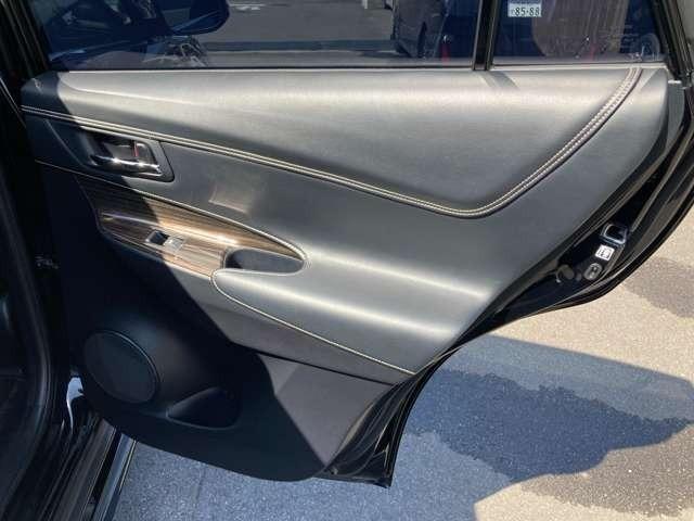 ハリアー エレガンス　純正ナビ地デジＴＶ／Ｂｌｕｅｔｏｏｔｈ／バックカメラ／ＥＴＣ／スマートキー／プッシュスターター／車検２年付／サンルーフ／モデリスタフルエアロ／プレシャス２０インチＡＷ／ＬＥＤヘッドライト（15枚目）