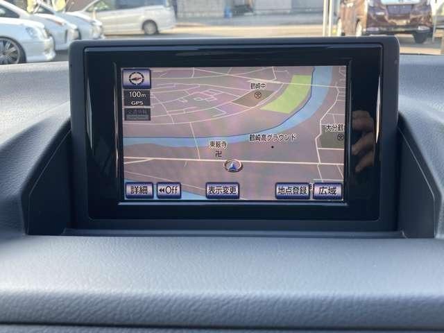 ＣＴ ＣＴ２００ｈ　クリエイティブ　テキスタイルインテリア　純正ナビ地デジＴＶ　バックカメラ　Ｂｌｕｅｔｏｏｔｈ　革シート　スマートキー　ＥＴＣ　プッシュスターター　ＬＥＤヘッドライト　ローダウン　アルミ（3枚目）