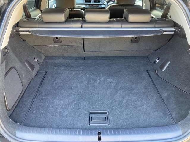 ＣＴ ＣＴ２００ｈ　クリエイティブ　テキスタイルインテリア　純正ナビ地デジＴＶ　バックカメラ　Ｂｌｕｅｔｏｏｔｈ　革シート　スマートキー　ＥＴＣ　プッシュスターター　ＬＥＤヘッドライト　ローダウン　アルミ（20枚目）