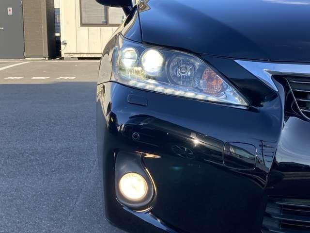 ＣＴ ＣＴ２００ｈ　クリエイティブ　テキスタイルインテリア　純正ナビ地デジＴＶ　バックカメラ　Ｂｌｕｅｔｏｏｔｈ　革シート　スマートキー　ＥＴＣ　プッシュスターター　ＬＥＤヘッドライト　ローダウン　アルミ（26枚目）