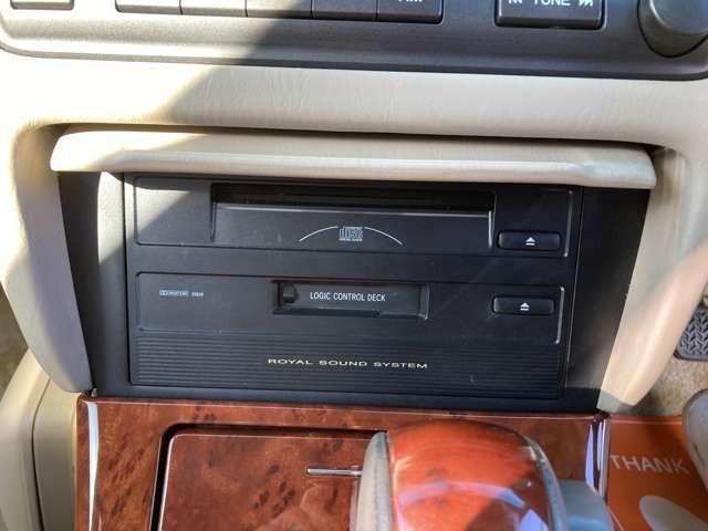 クラウン ロイヤルサルーン　プレミアム　車高調／深リム１９インチＡＷ／フロントスポイラー／キーレスエントリー／ＥＴＣ／クルーズコントロール／ＨＩＤヘッドライト／後期モデル／パール単色カラー（6枚目）