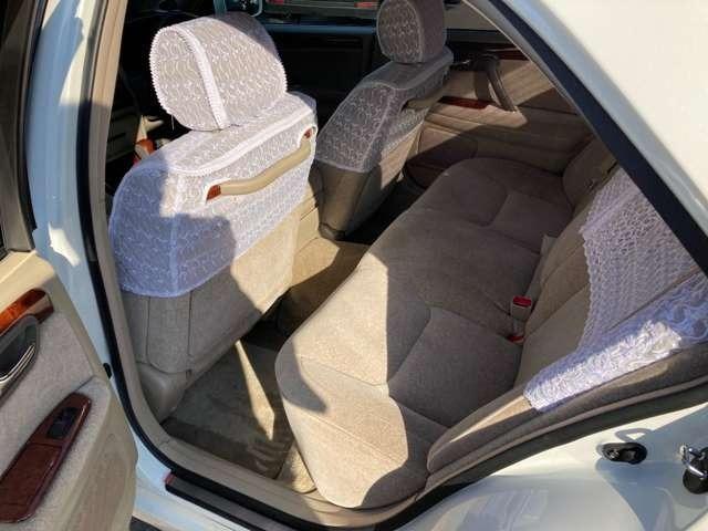 クラウン ロイヤルサルーン　プレミアム　車高調／深リム１９インチＡＷ／フロントスポイラー／キーレスエントリー／ＥＴＣ／クルーズコントロール／ＨＩＤヘッドライト／後期モデル／パール単色カラー（18枚目）