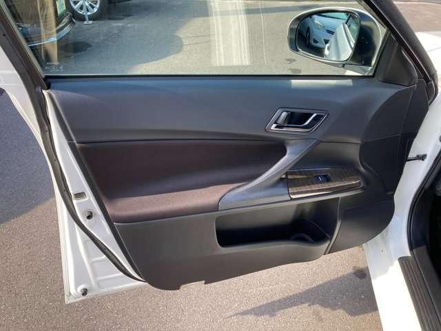 マークX 250G 純正ナビ地デジTV/Bluetooth/バックカメラ/ETC/スマートキー/エアロ/ローダウン/社外19インチAW/HIDヘッドライト(22枚目)