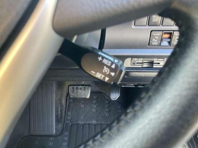 ヴォクシー ハイブリッドV 後席モニター 純正ナビ地デジTV バックカメラ Bluetooth 両側電動スライドドア スマートキー ETC プッシュスターター LEDヘッドライト 車検2年付(9枚目)