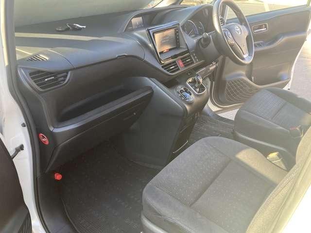 ヴォクシー ハイブリッドV 後席モニター 純正ナビ地デジTV バックカメラ Bluetooth 両側電動スライドドア スマートキー ETC プッシュスターター LEDヘッドライト 車検2年付(25枚目)