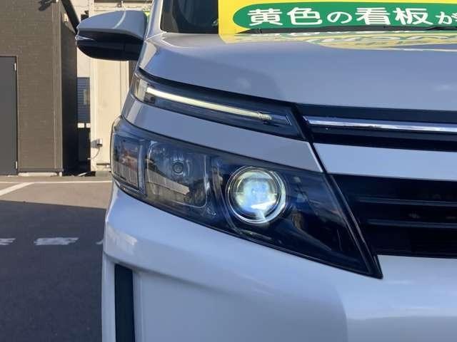 ヴォクシー ハイブリッドV 後席モニター 純正ナビ地デジTV バックカメラ Bluetooth 両側電動スライドドア スマートキー ETC プッシュスターター LEDヘッドライト 車検2年付(28枚目)