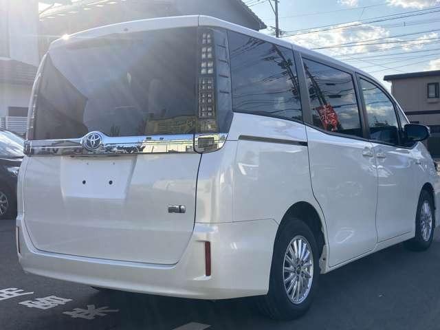 ヴォクシー ハイブリッドV 後席モニター 純正ナビ地デジTV バックカメラ Bluetooth 両側電動スライドドア スマートキー ETC プッシュスターター LEDヘッドライト 車検2年付(34枚目)