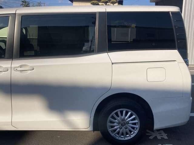 ヴォクシー ハイブリッドV 後席モニター 純正ナビ地デジTV バックカメラ Bluetooth 両側電動スライドドア スマートキー ETC プッシュスターター LEDヘッドライト 車検2年付(37枚目)