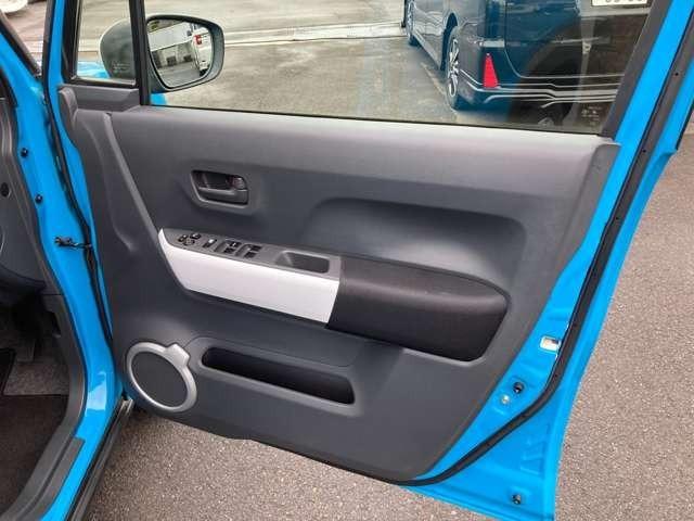 ハスラー Ｇ　ナビ地デジＴＶ　スマートキー　プッシュスターター　シートヒーター　ＬＥＤヘッドライト　車検２年付　衝突軽減ブレーキ　アイドリングストップ　横滑り防止装置（9枚目）