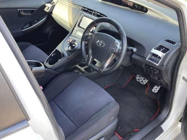 プリウス Sツーリングセレクション・G’s 純正ナビ地デジTV/Bluetooth/バックカメラ/デジタルインナーミラー/ETC/スマートキー/プッシュスターター/クルーズコントロール/HIDヘッドライト/専用パーツ(2枚目)