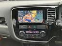 Ｇセーフティパッケージ　４ＷＤ／ナビＴＶ／Ｂｌｕｅｔｏｏｔｈ／全周囲カメラ／フリップダウンモニター／ＥＴＣ／ＬＥＤヘッドライト／本革シート／パワーシート／スマートキー／衝突軽減ブレーキ／レーンアシスト／横滑り防止機能(16枚目)