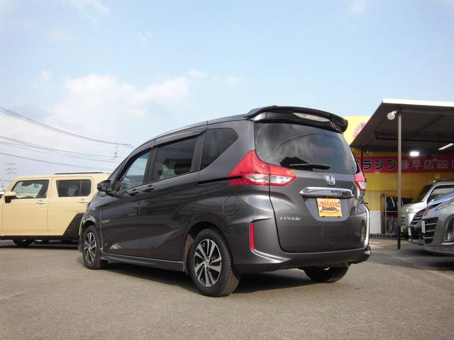 フリード Ｇ・ホンダセンシング　社外ナビ　バックカメラ　ＥＴＣ　クルーズコントロール　両側パワスラ　純正アルミホイール　ハーフレザーシート　ＬＥＤヘッドライト（3枚目）