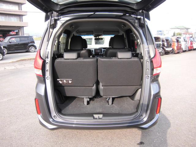 フリード Ｇ・ホンダセンシング　社外ナビ　バックカメラ　ＥＴＣ　クルーズコントロール　両側パワスラ　純正アルミホイール　ハーフレザーシート　ＬＥＤヘッドライト（7枚目）