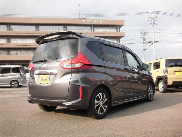 フリード Ｇ・ホンダセンシング　社外ナビ　バックカメラ　ＥＴＣ　クルーズコントロール　両側パワスラ　純正アルミホイール　ハーフレザーシート　ＬＥＤヘッドライト（20枚目）