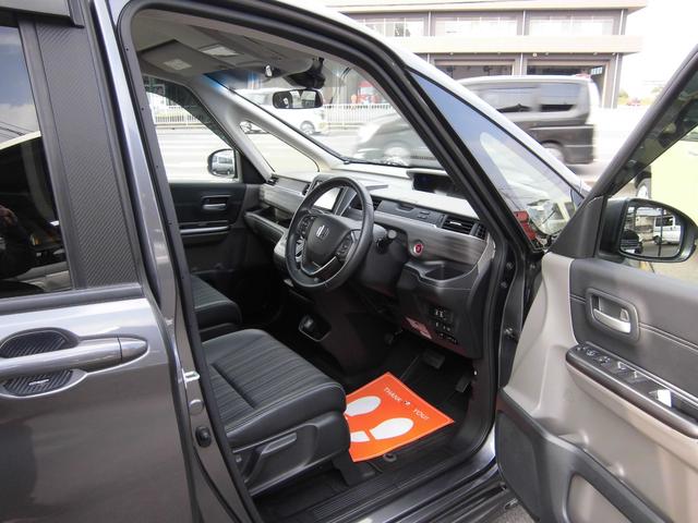 フリード Ｇ・ホンダセンシング　社外ナビ　バックカメラ　ＥＴＣ　クルーズコントロール　両側パワスラ　純正アルミホイール　ハーフレザーシート　ＬＥＤヘッドライト（27枚目）