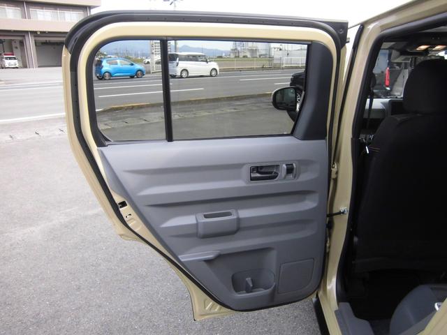 タフト G 届出済み未使用車 スマートアシスト スマートキー シートヒーター LEDヘッドライト パノラマルーフ バックカメラ ルーフレール フロアマット 純正アルミホイール(18枚目)