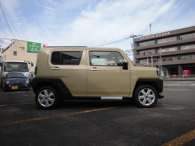 タフト G 届出済み未使用車 スマートアシスト スマートキー シートヒーター LEDヘッドライト パノラマルーフ バックカメラ ルーフレール フロアマット 純正アルミホイール(25枚目)