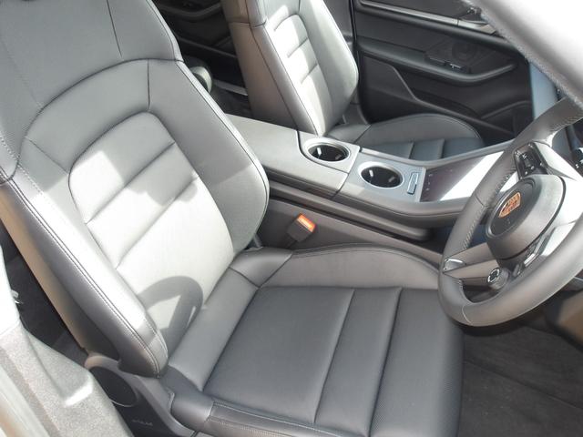 タイカン タイカン パフォーマンスバッテリープラス スポーツクロノパッケージ BOSEサウンド 全方位カメラ 黒レザーシート ベンチレーター 前後ドラレコ 20インチAW マトリクスLED 5人乗り ソフトクローズドア(12枚目)