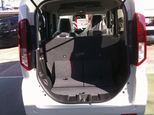 スペーシア ハイブリッドＸ　届出済未使用車　両側電動スライドドア　シートヒーター　ＬＥＤヘッドライト　サーキュレーター　オットマン　衝突被害軽減ブレーキ　デュアルセンサーブレーキサポートＩＩ（18枚目）